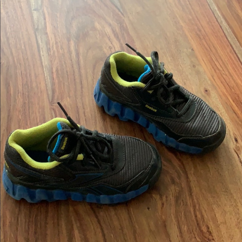 Reebok mini zig  Toddler  size 10